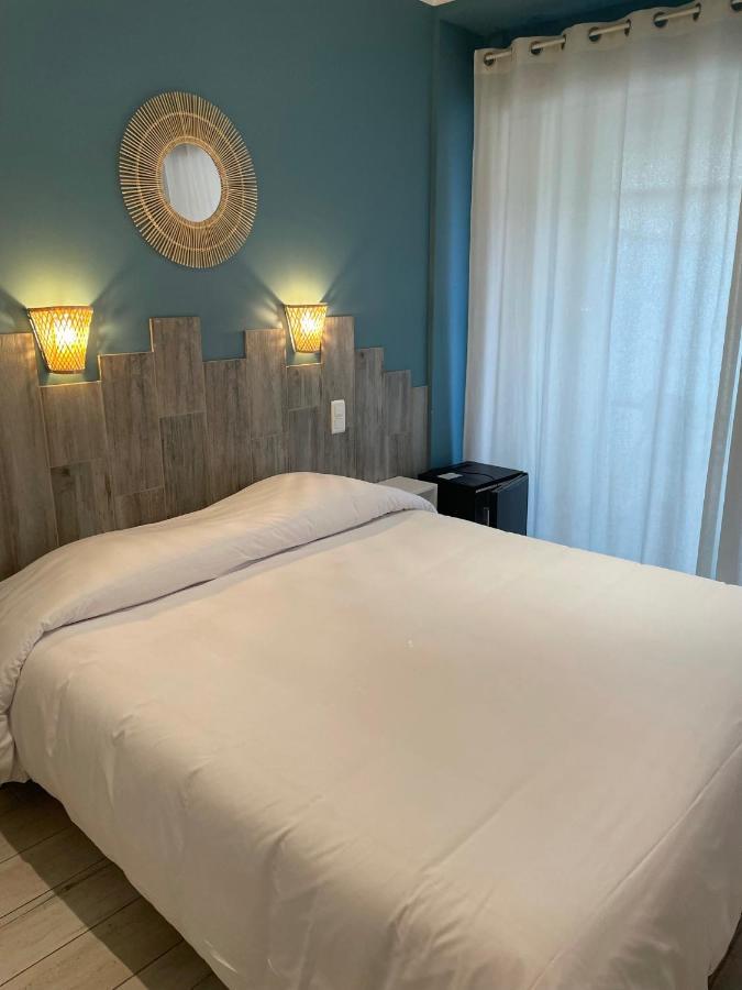 Au Tapis De Sable Hotell Saint-Cyr-sur-Mer Eksteriør bilde