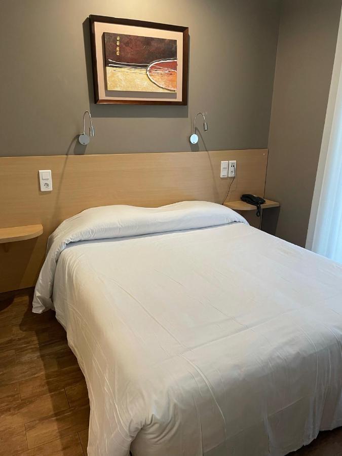 Au Tapis De Sable Hotell Saint-Cyr-sur-Mer Eksteriør bilde