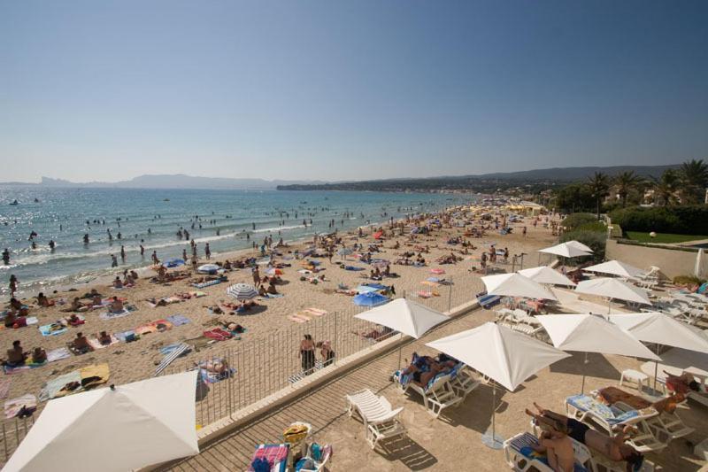 Au Tapis De Sable Hotell Saint-Cyr-sur-Mer Eksteriør bilde