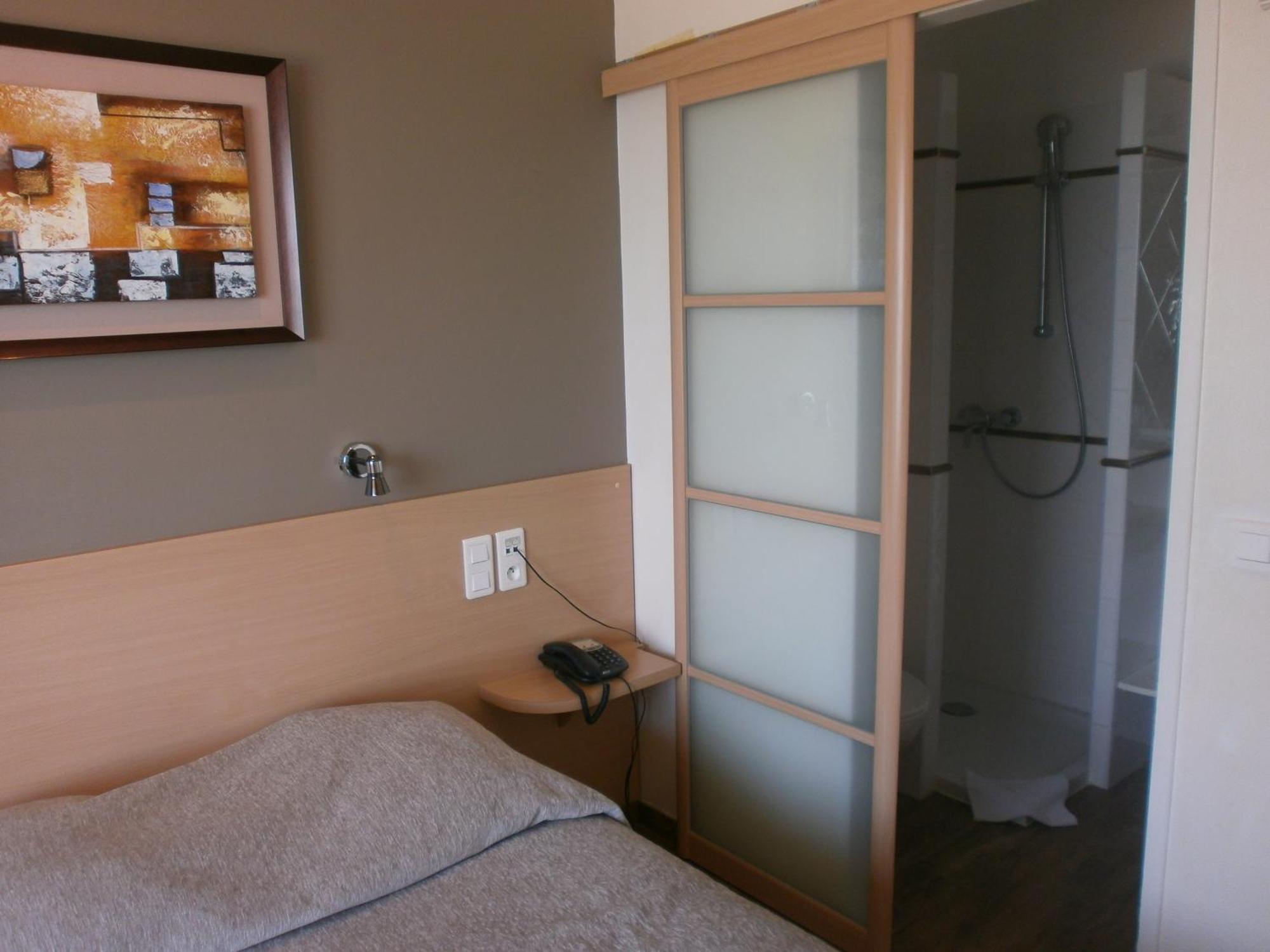 Au Tapis De Sable Hotell Saint-Cyr-sur-Mer Rom bilde