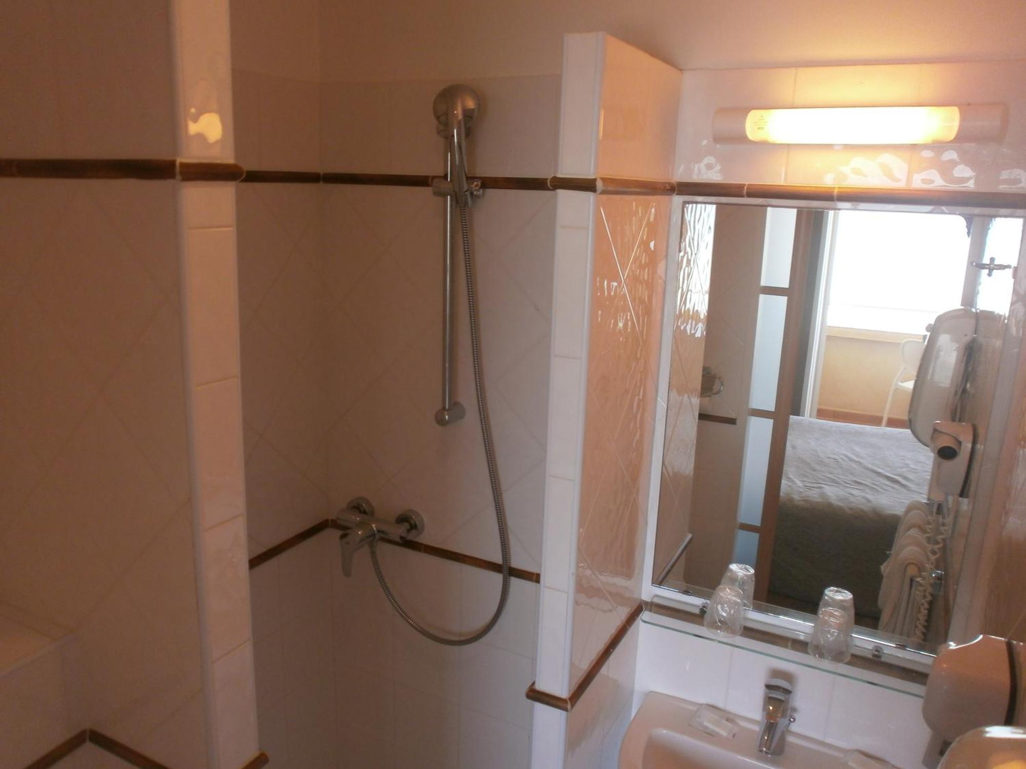 Au Tapis De Sable Hotell Saint-Cyr-sur-Mer Rom bilde