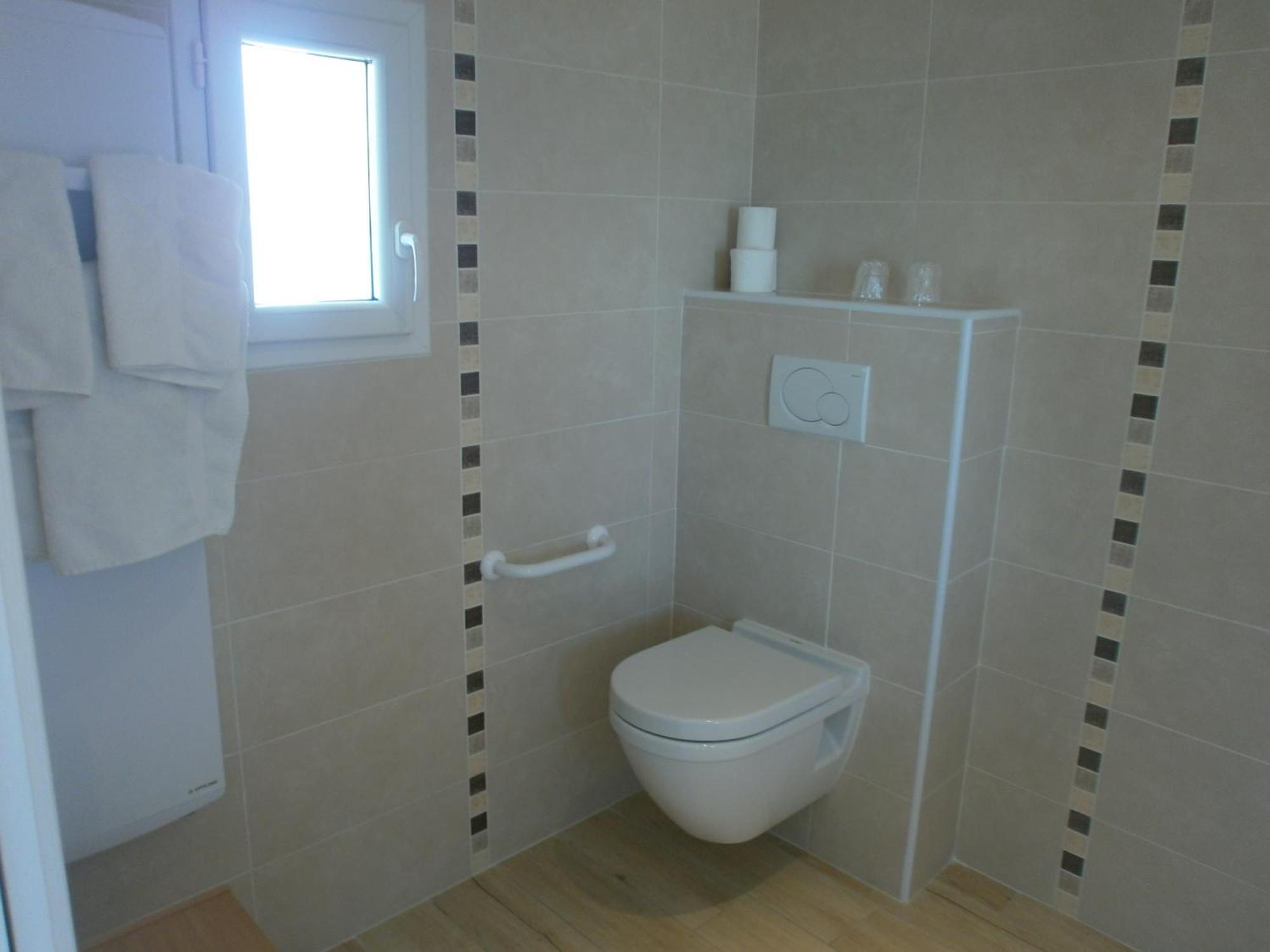 Au Tapis De Sable Hotell Saint-Cyr-sur-Mer Rom bilde